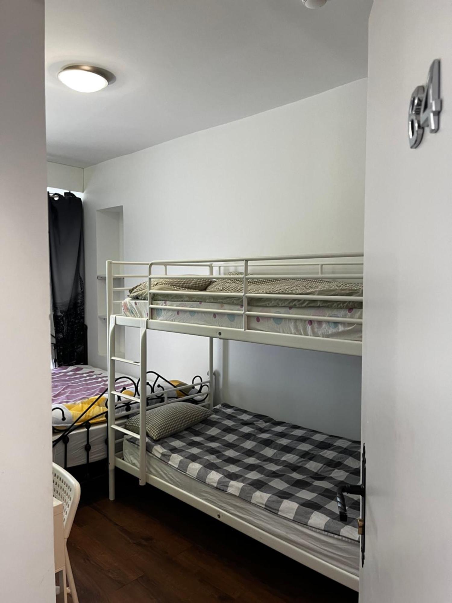 Chez Mia Paris Hostel Εξωτερικό φωτογραφία