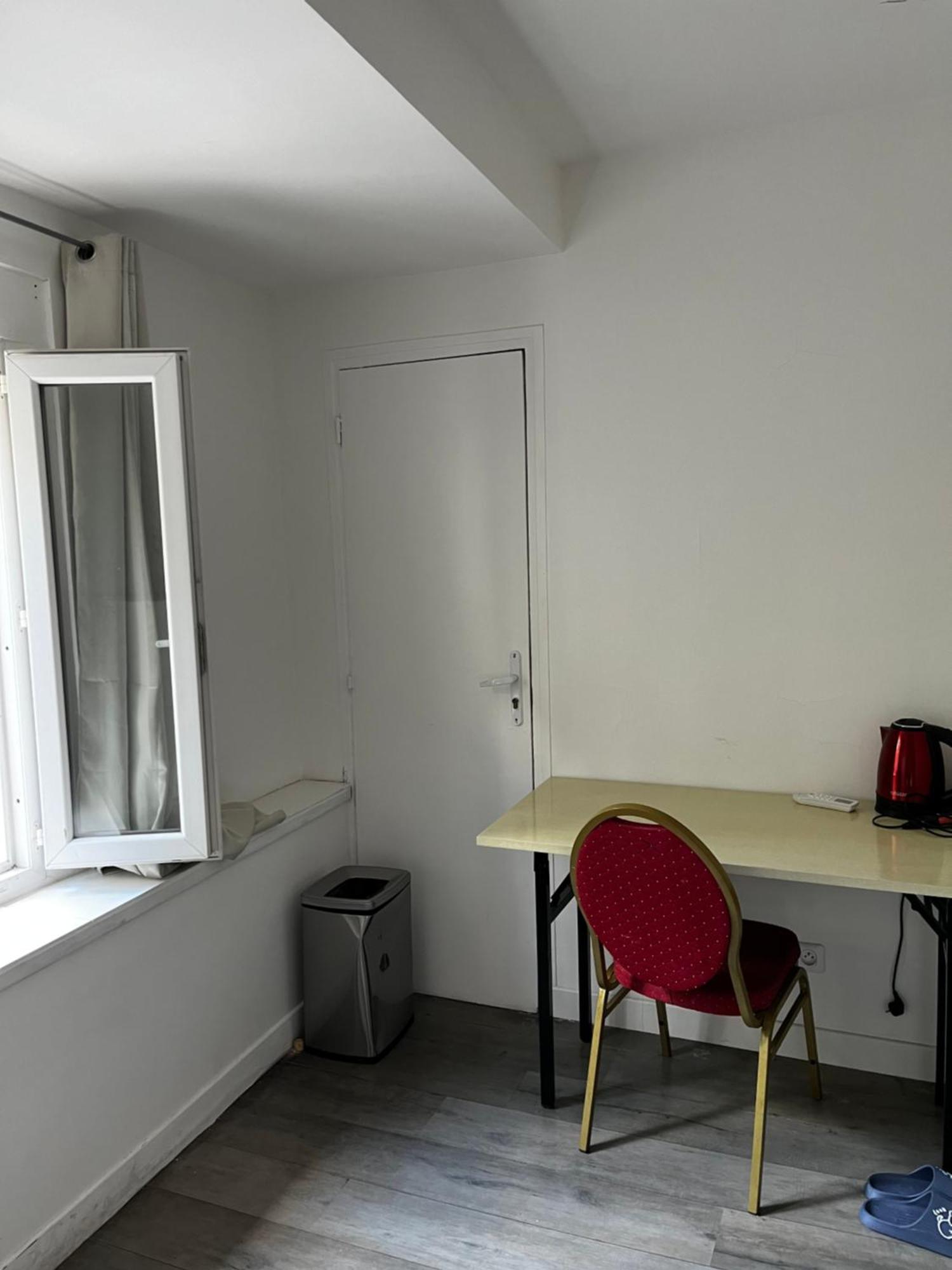 Chez Mia Paris Hostel Εξωτερικό φωτογραφία