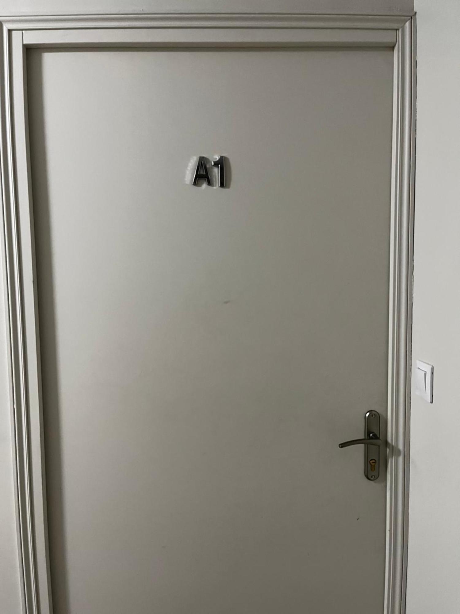 Chez Mia Paris Hostel Εξωτερικό φωτογραφία