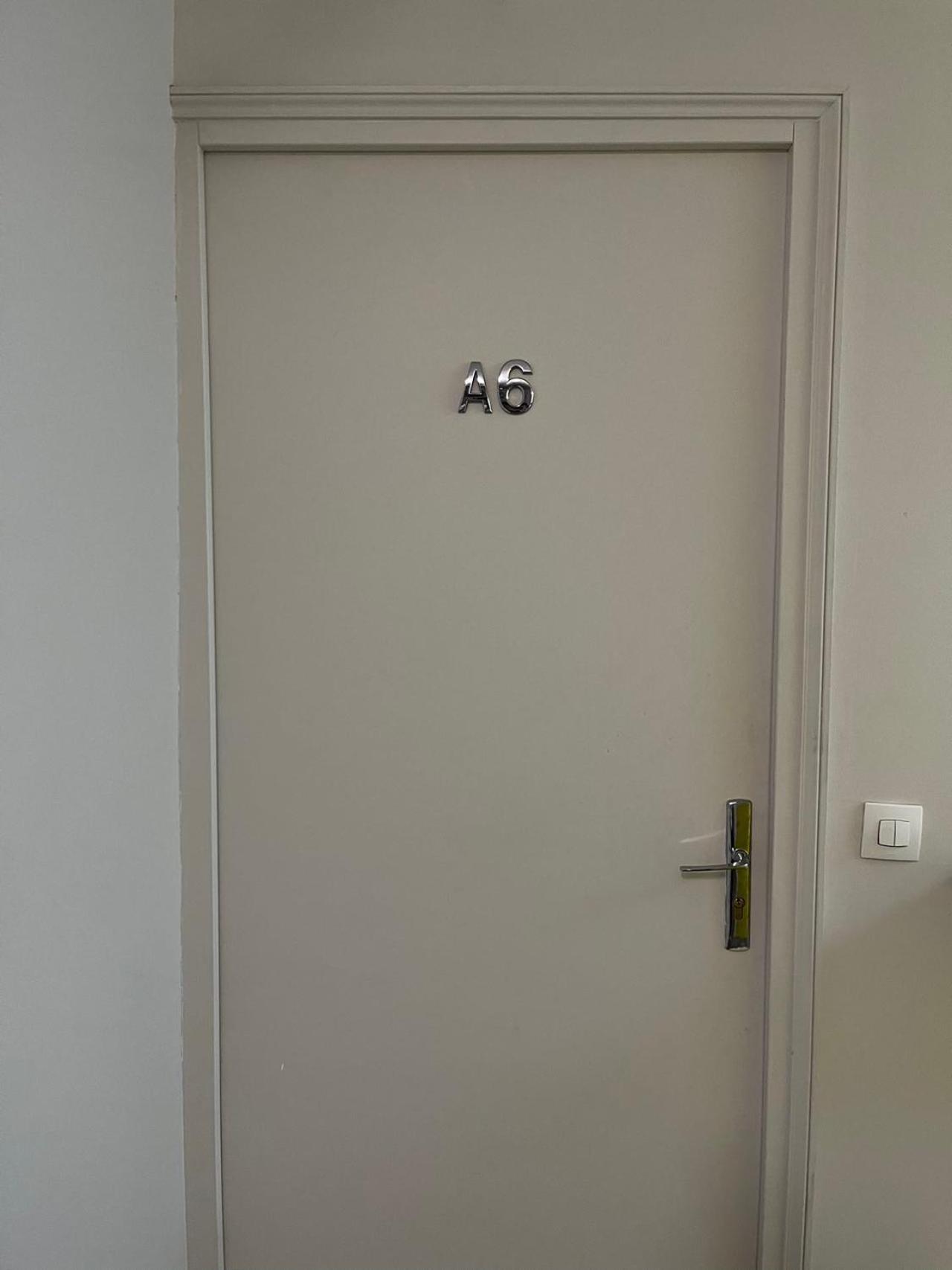 Chez Mia Paris Hostel Εξωτερικό φωτογραφία