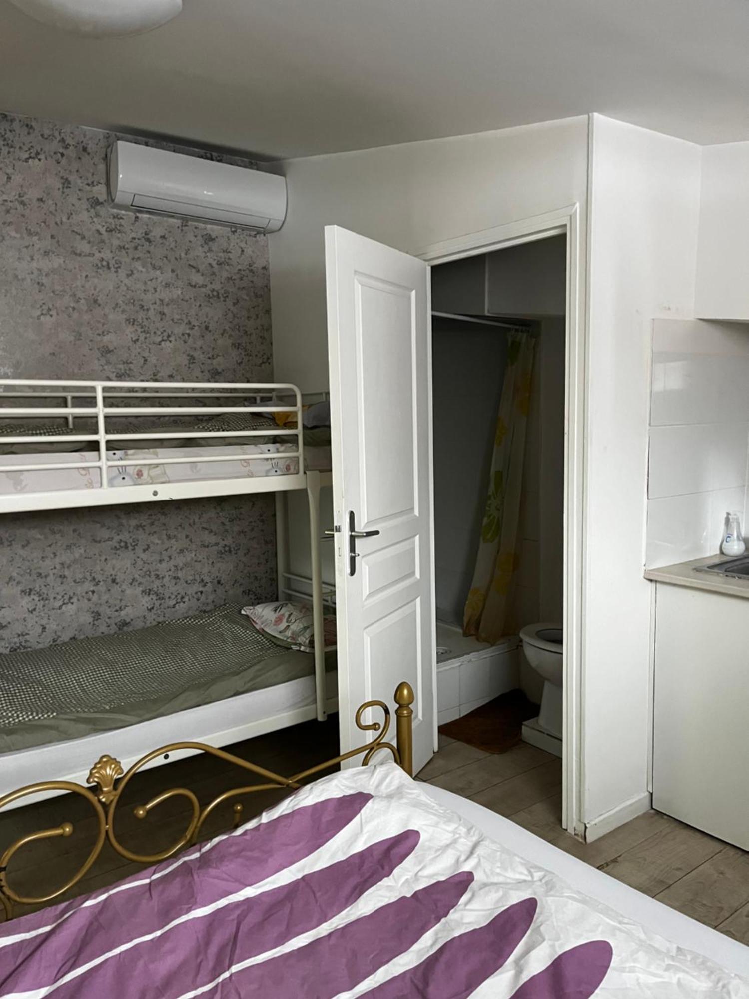 Chez Mia Paris Hostel Εξωτερικό φωτογραφία
