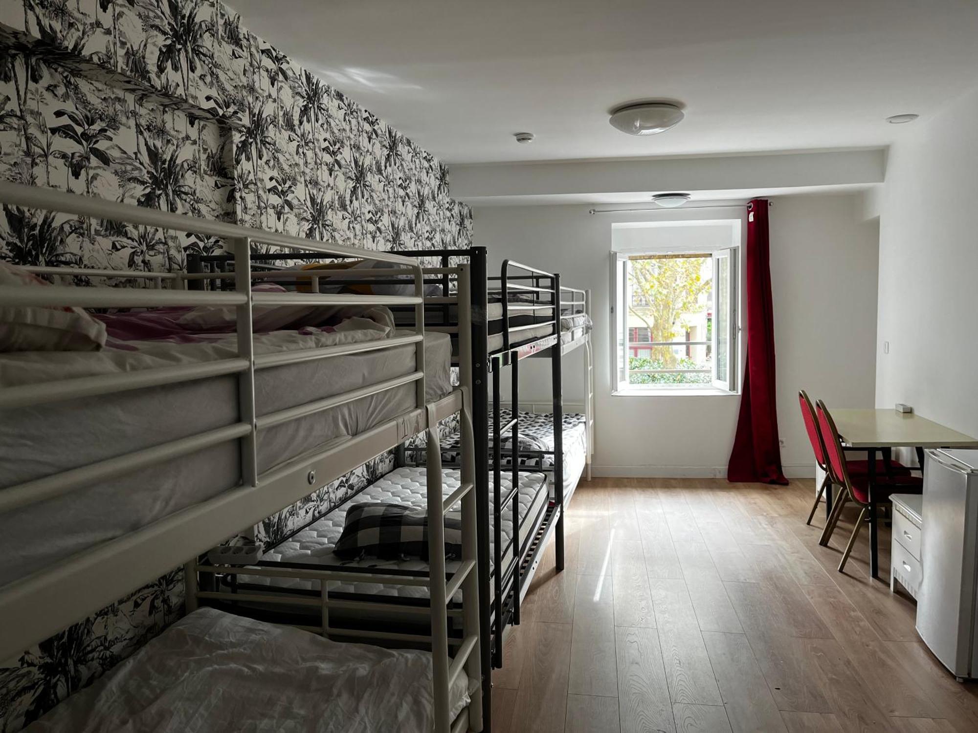 Chez Mia Paris Hostel Εξωτερικό φωτογραφία